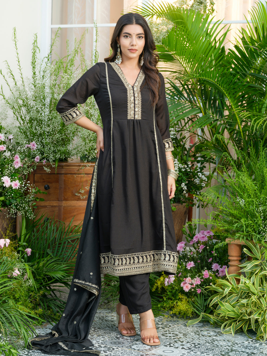Embroidered V-Neck Chinon Kurta with pant Set and Chiffon Dupatta
