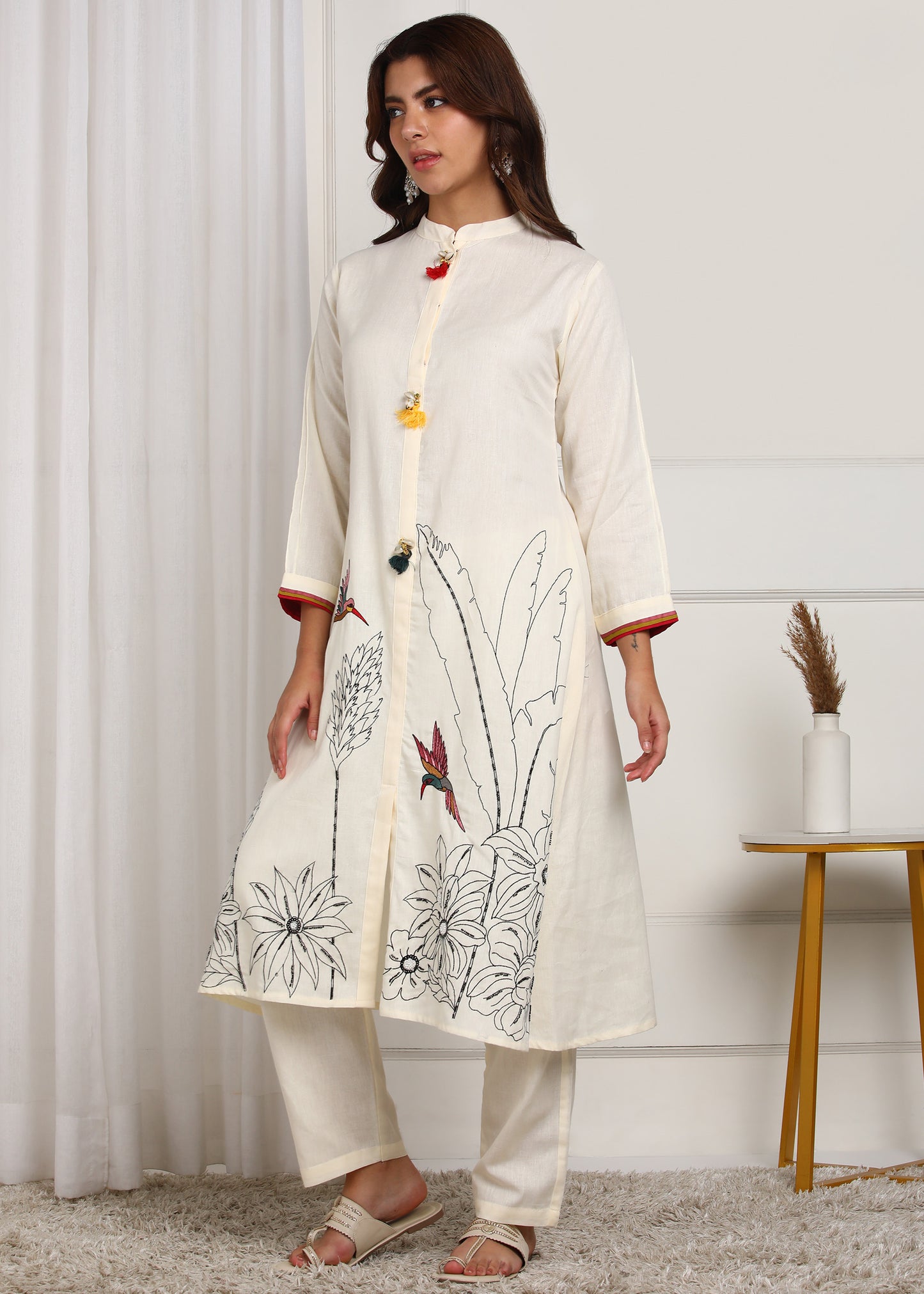 Elegant Off-White Embroidered Kurta Set with Floral & Bird Motifs