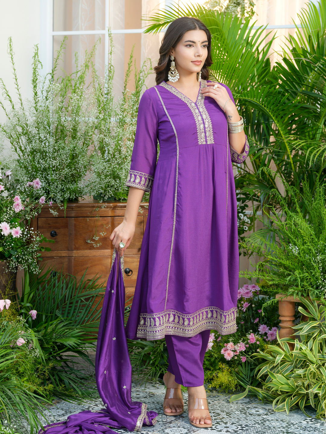 Embroidered V-Neck Chinon Kurta with pant Set and Chiffon Dupatta