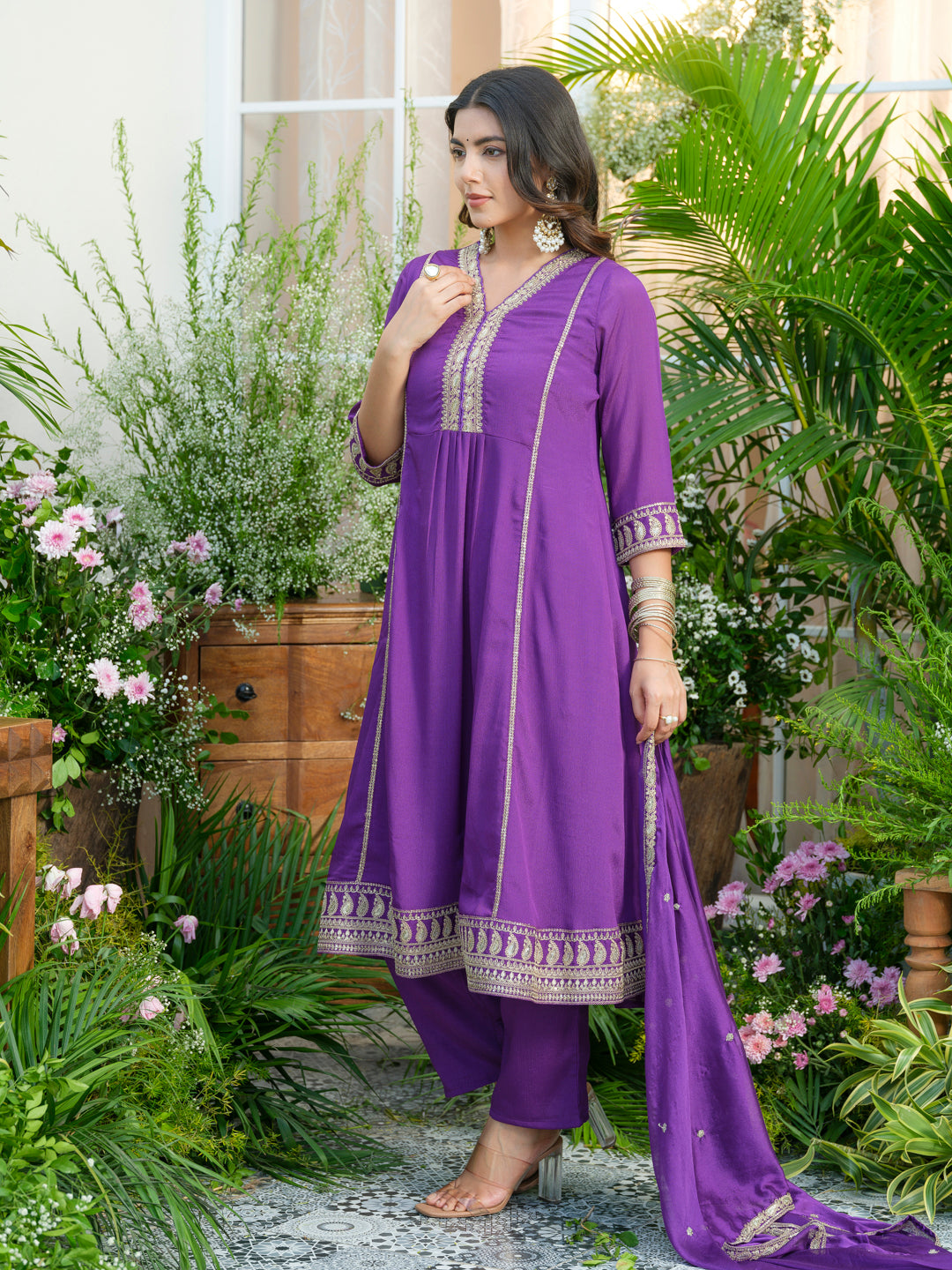 Embroidered V-Neck Chinon Kurta with pant Set and Chiffon Dupatta