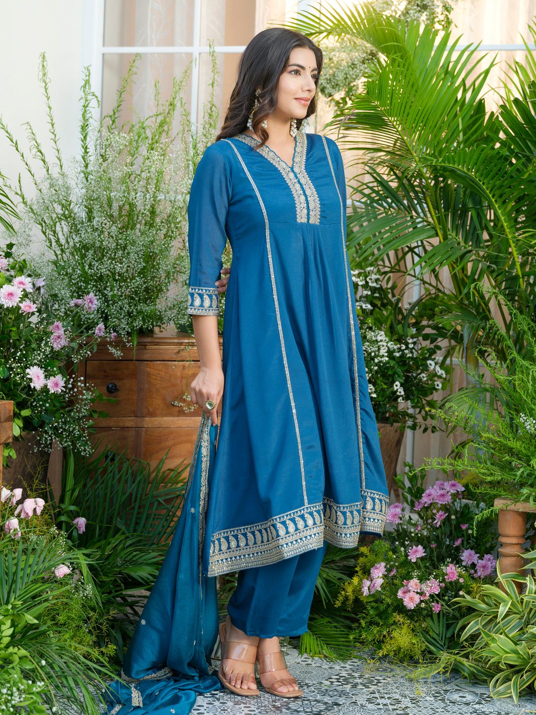 Embroidered V-Neck Chinon Kurta with pant Set and Chiffon Dupatta
