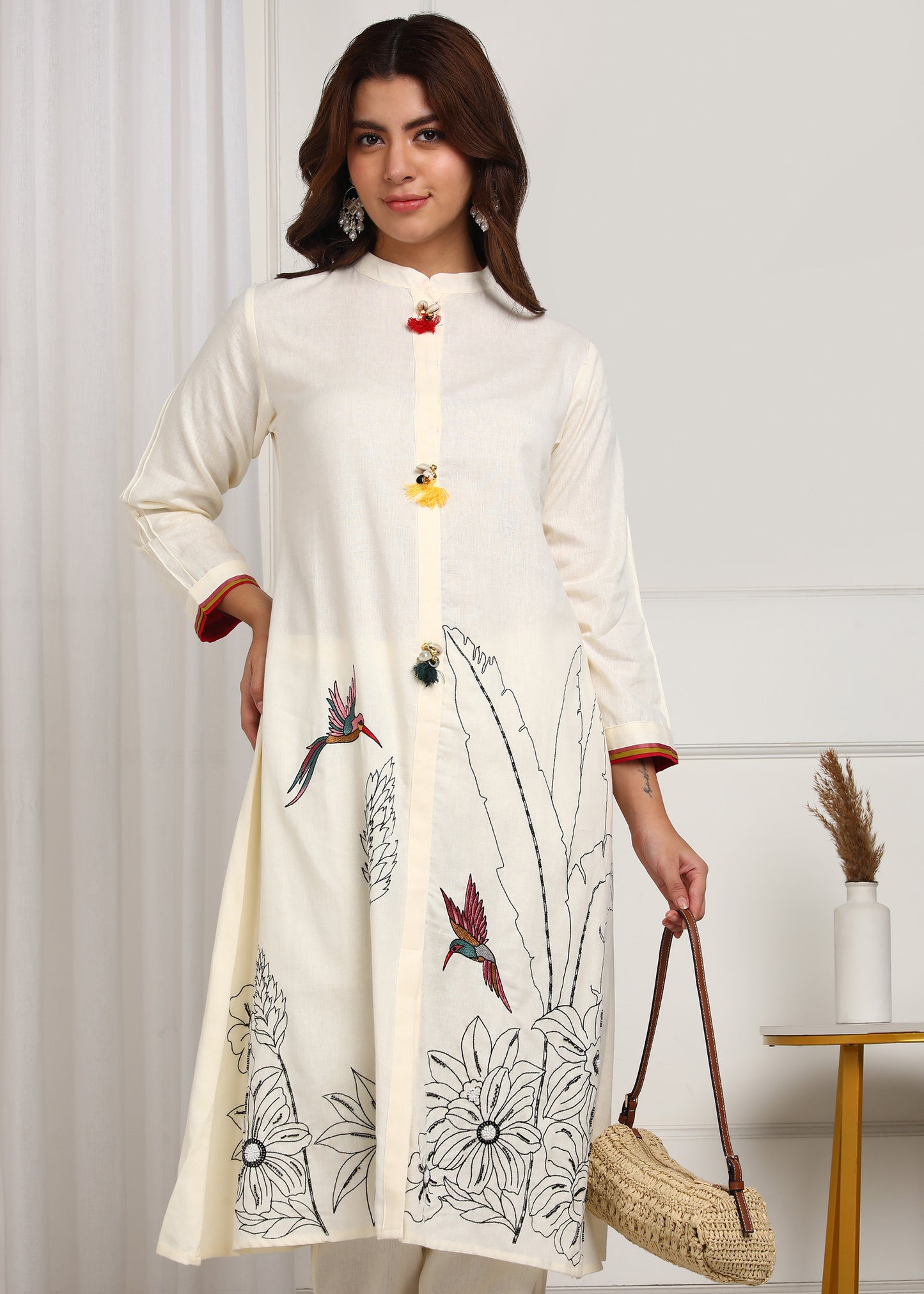 Elegant Off-White Embroidered Kurta Set with Floral & Bird Motifs