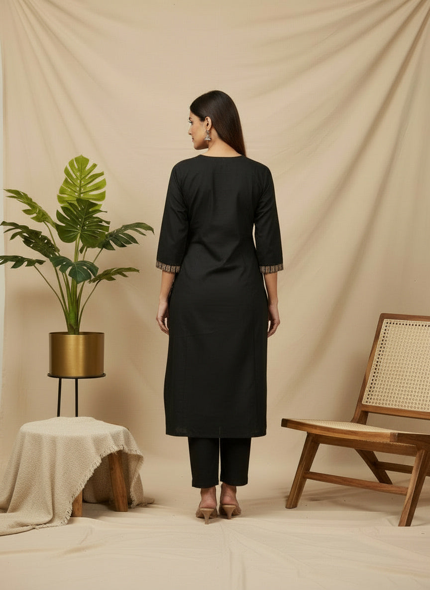 Black Kalamkari Printed Kurta Set with Intricate Ethnic Yoke & Heritage Dupatta