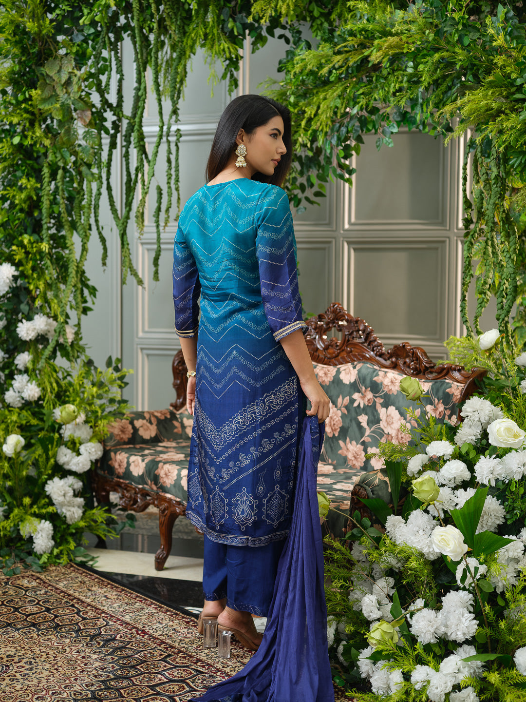 Teal & Navy Blue Crepe Silk Kurta Set with Chiffon Dupatta & Handwork