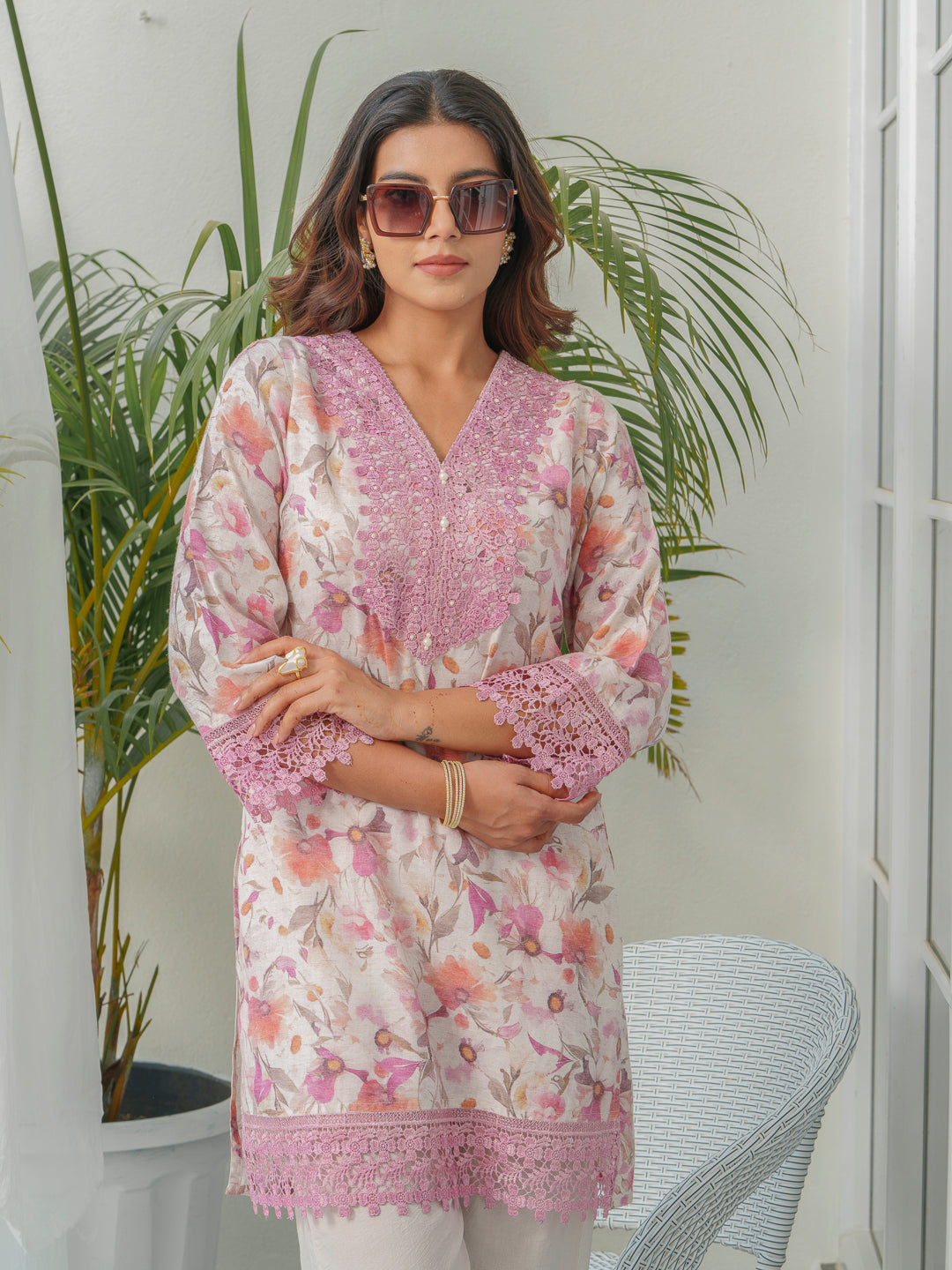 Floral Printed V-Neck Linen Tunic With Trousers