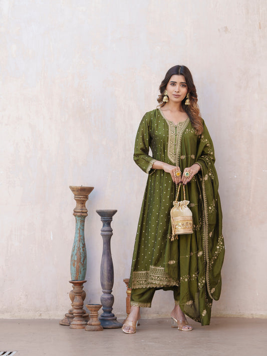 Bandhani Printed Panelled Anarkali Kurta With Trouser & Dupatta