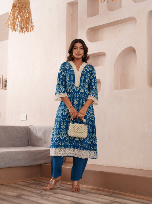 Blue Ethnic Motif Printed V-Neck Straight Kurta With Trousers