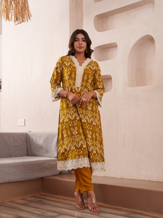 Yellow Ethnic Motif Printed V-Neck Straight Kurta With Trousers