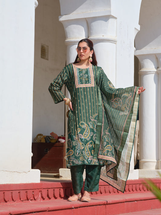 Printed Round Neck Kurta & Trousers With Dupatta