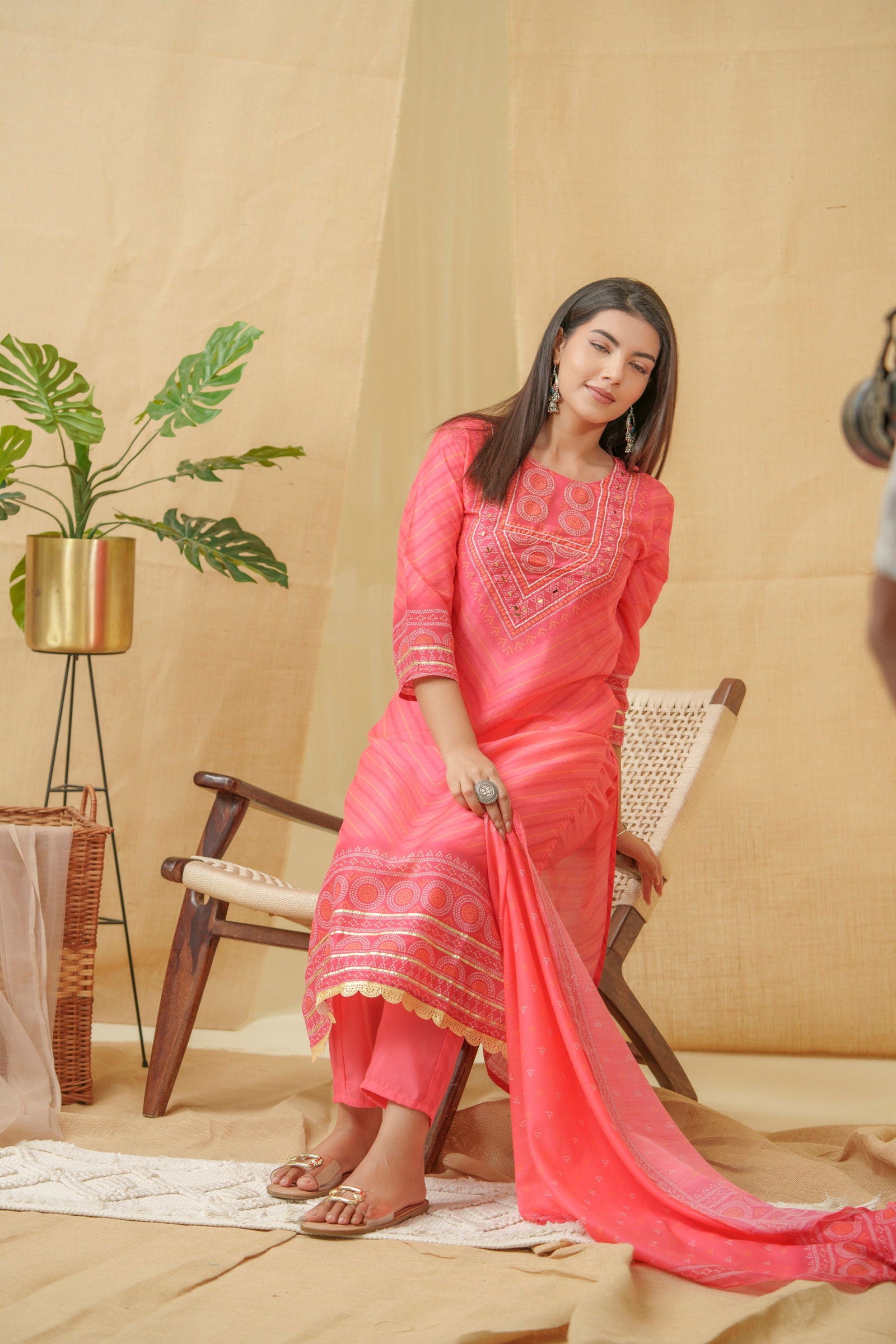 Bandhani Printed Thread Work Linen Kurta With Trousers & Dupatta - Buy Best Ethnic Wear for Women & Girls | Daily Woman -
