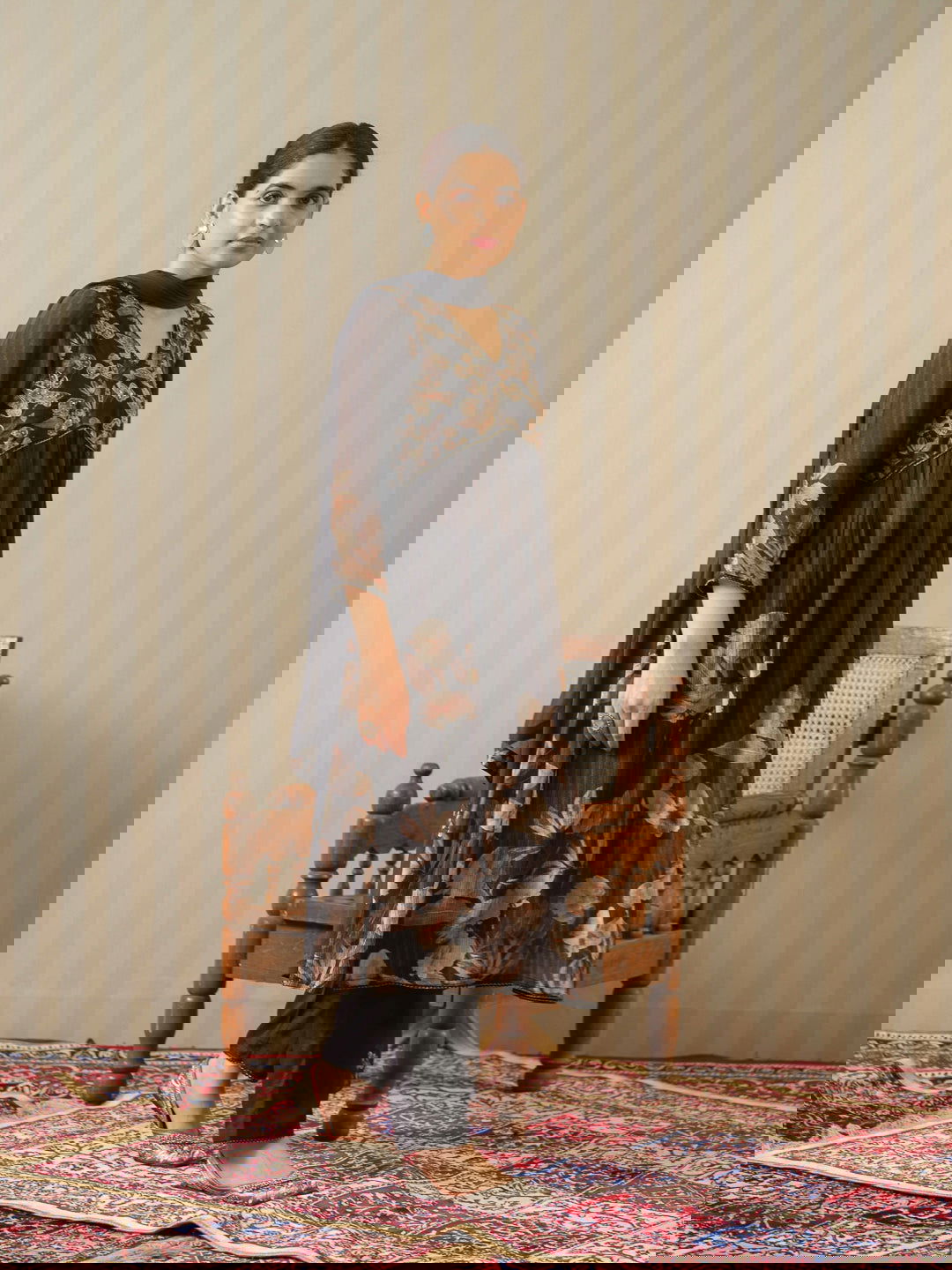 Black Floral Embroidered Kurta & Trousers With Dupatta - Buy Best Ethnic Wear for Women & Girls | Daily Woman -