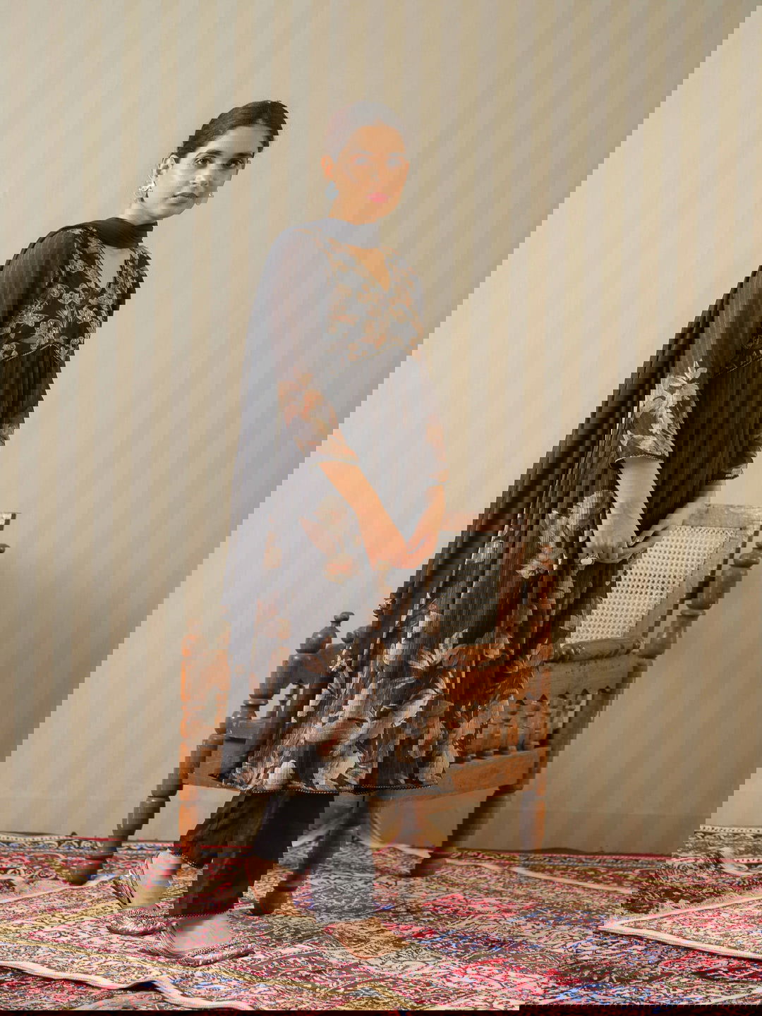 Black Floral Embroidered Kurta & Trousers With Dupatta - Buy Best Ethnic Wear for Women & Girls | Daily Woman -