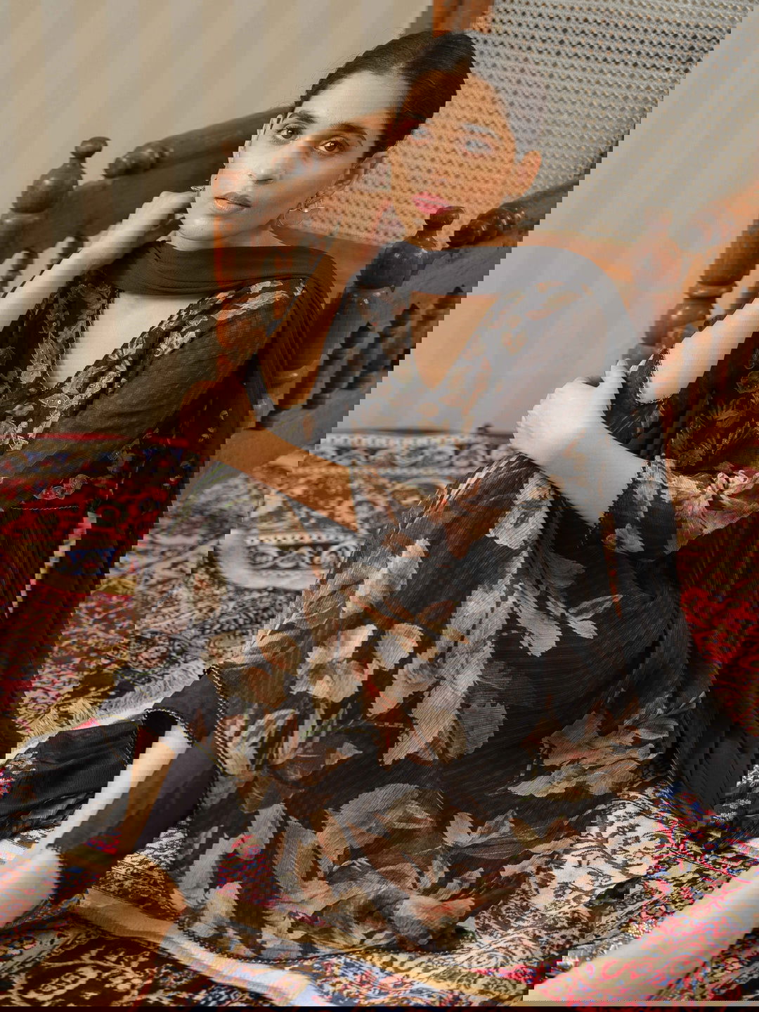 Black Floral Embroidered Kurta & Trousers With Dupatta - Buy Best Ethnic Wear for Women & Girls | Daily Woman -