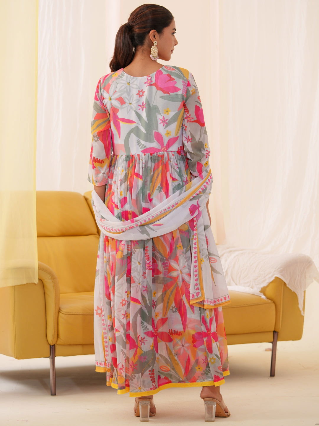 Chiffon White Women Ethnic Motifs Embroidered Kurta With Trousers & Dupatta - Buy Best Ethnic Wear for Women & Girls | Daily Woman -