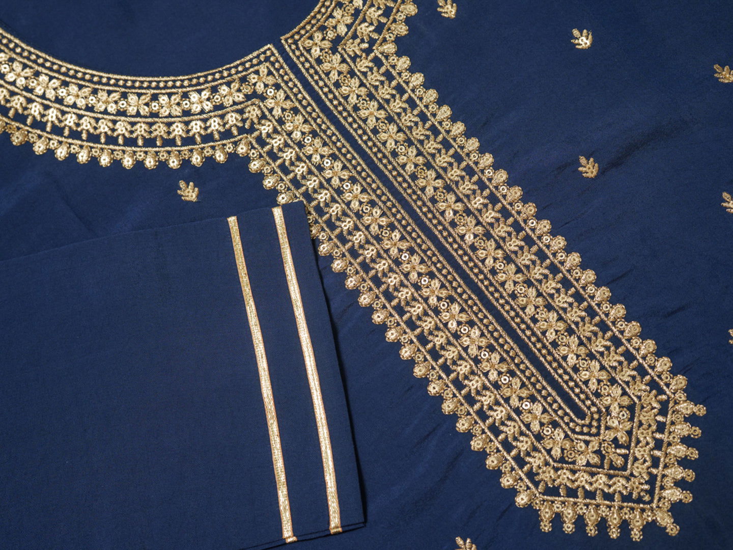 Elegant Roman Silk Navy Blue Kurta Set for Every Occasion - Buy Best Ethnic Wear for Women & Girls | Daily Woman -