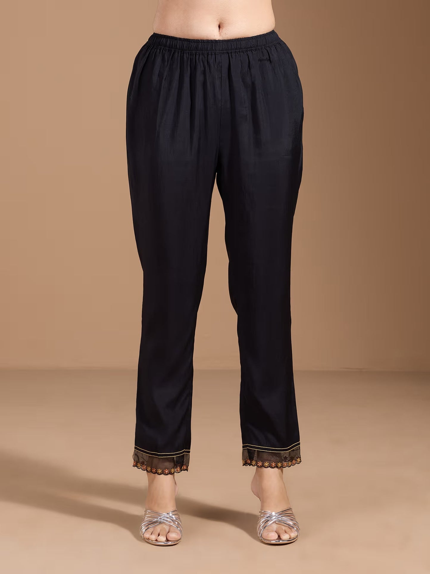 Floral Embroidered Kurta & Trousers With Dupatta - Buy Best Ethnic Wear for Women & Girls | Daily Woman -