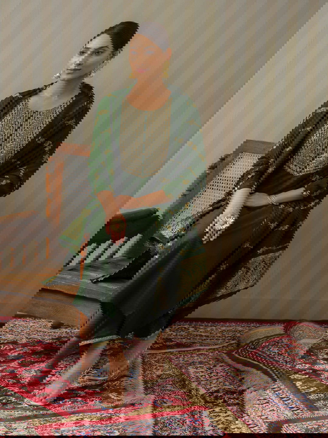 Green Ethnic Motifs Straight Kurta & Trousers With Dupatta - Buy Best Ethnic Wear for Women & Girls | Daily Woman -