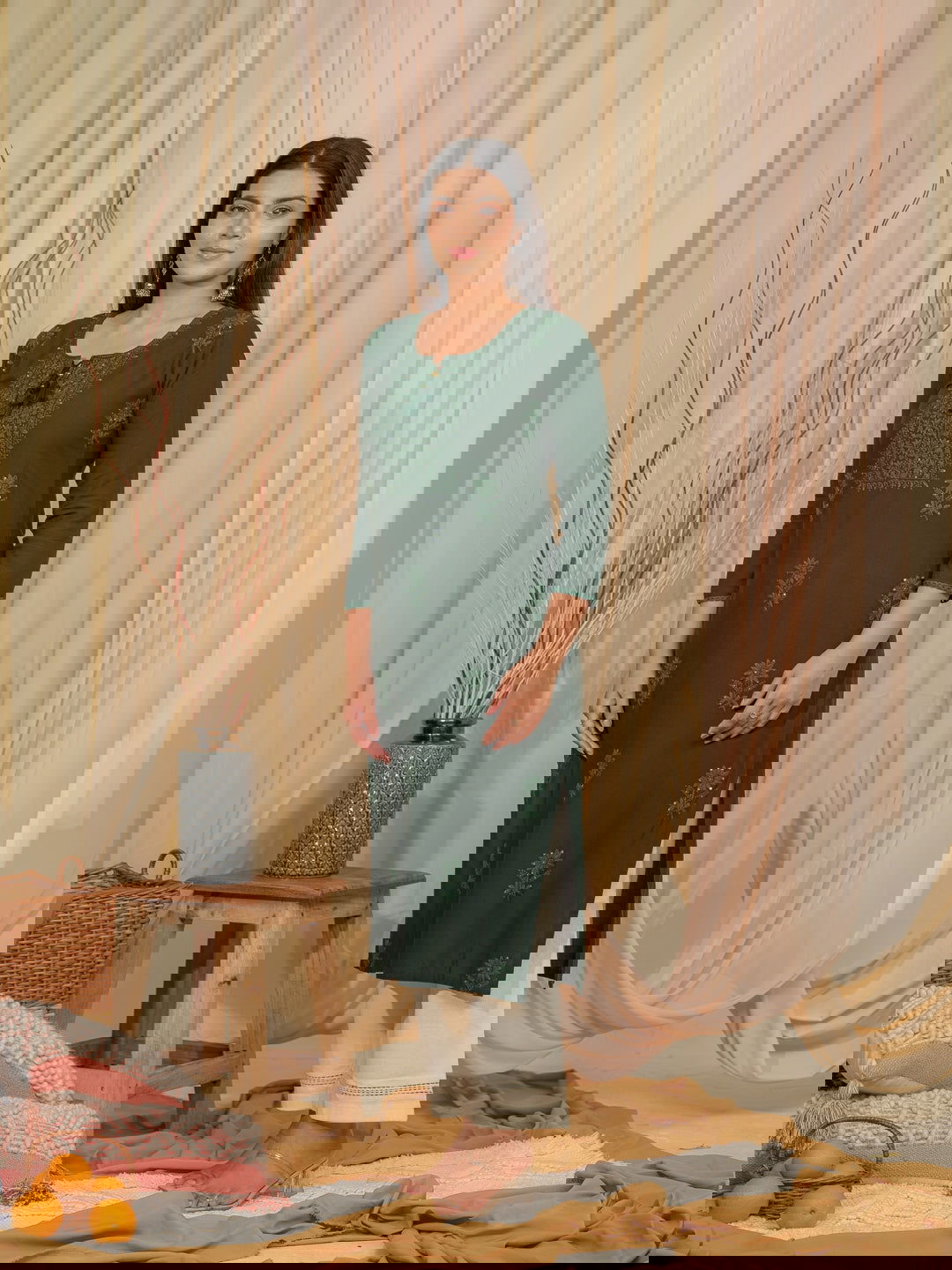 Green Floral Embroidered Thread Work Straight Kurta - Buy Best Ethnic Wear for Women & Girls | Daily Woman -