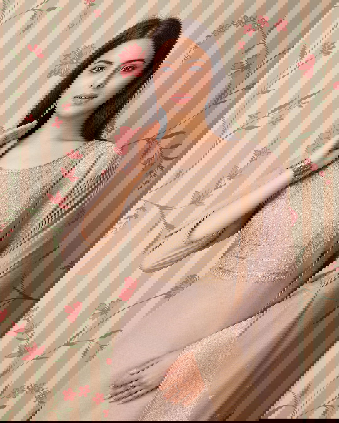 Grey Woven Design Yoke Design Straight Kurta Trousers With Dupatta - Buy Best Ethnic Wear for Women & Girls | Daily Woman -