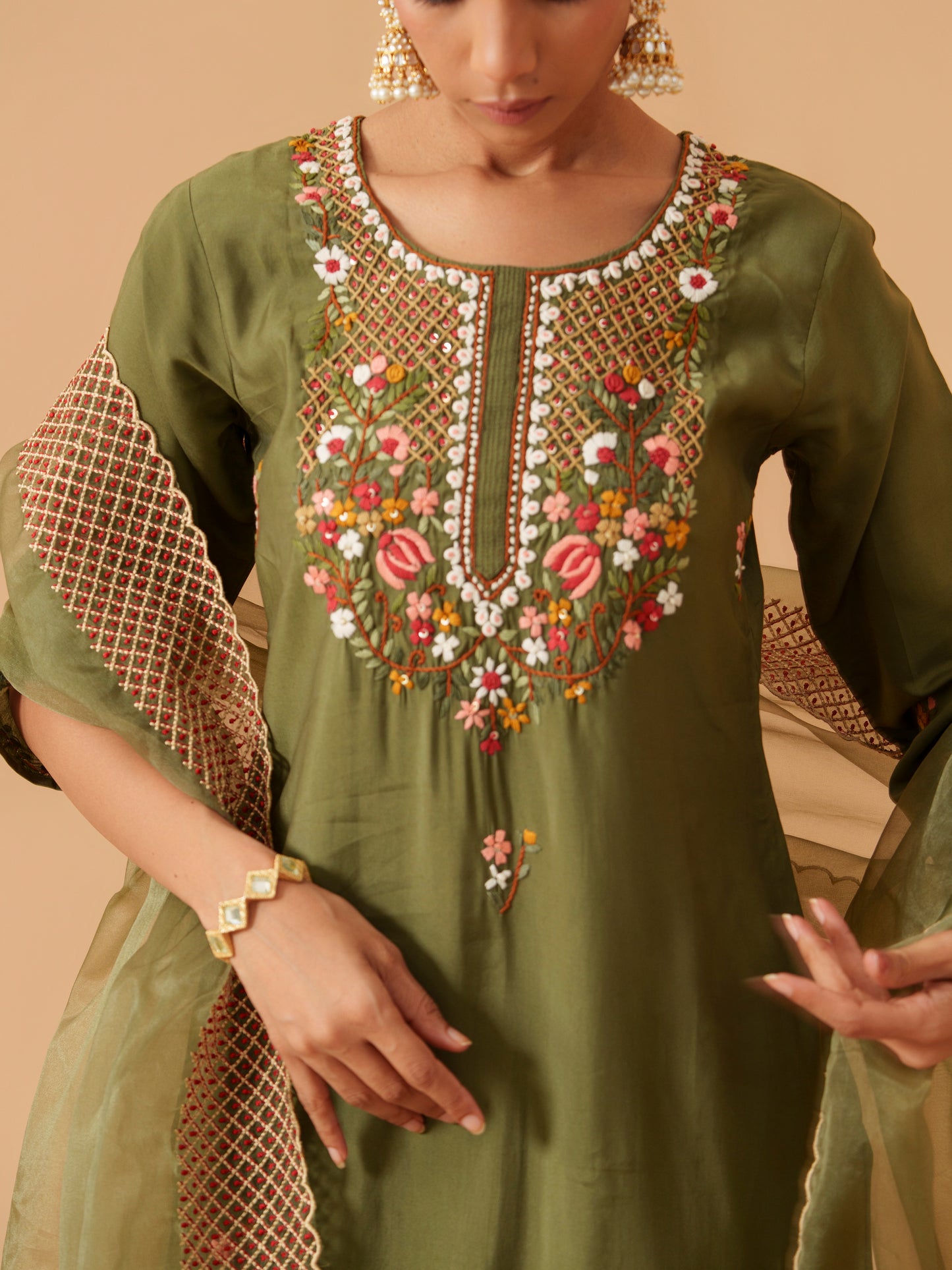 Women Floral Embroidered Kurta with Trousers & Dupatta