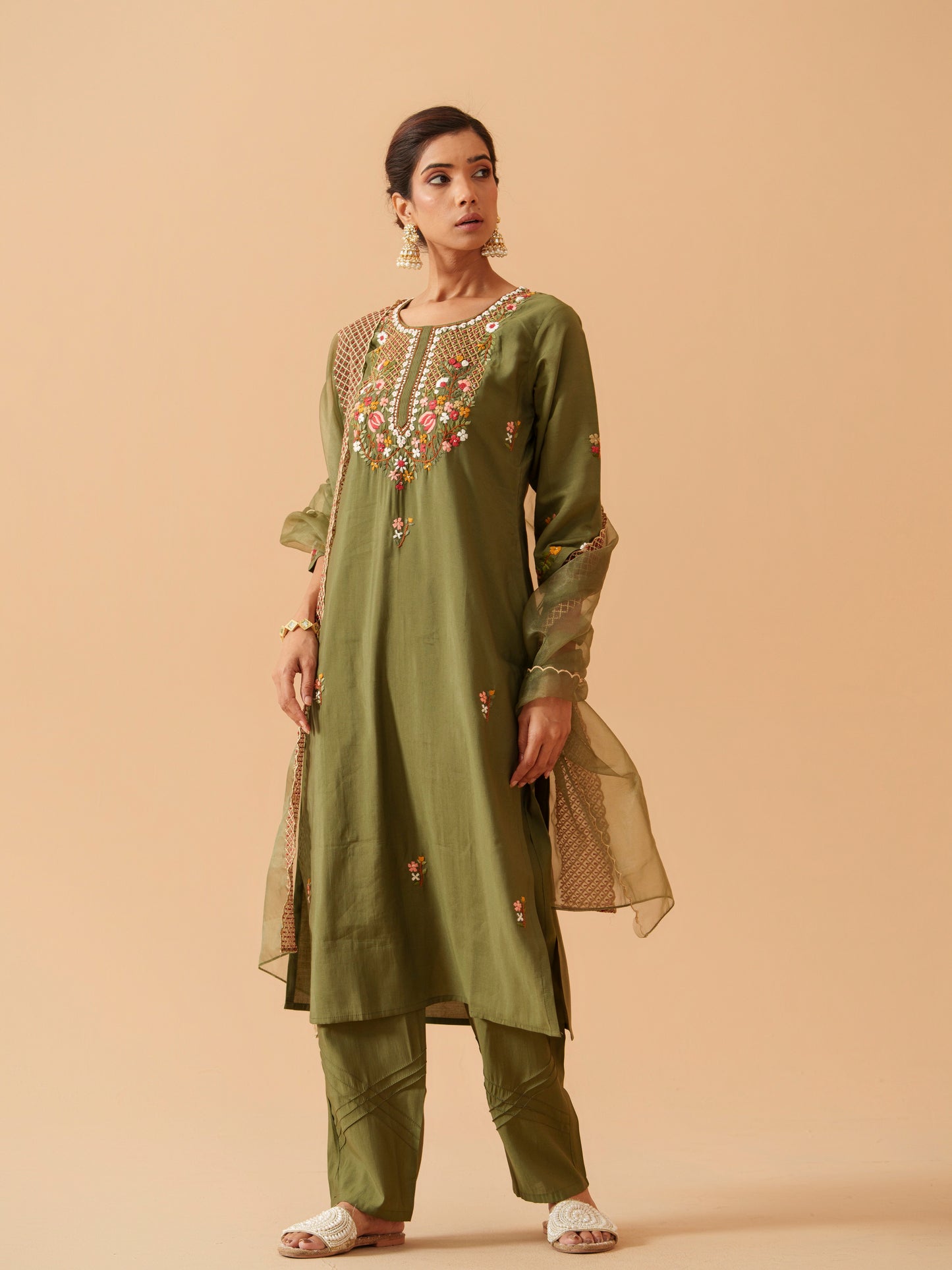 Women Floral Embroidered Kurta with Trousers & Dupatta