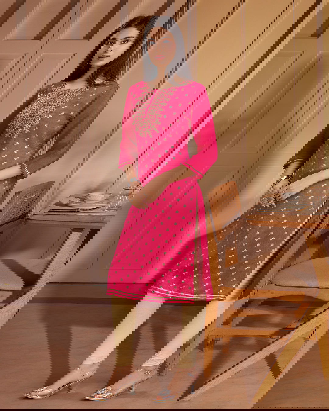 Pink Ethnic Motifs Woven Design Thread Work Straight Kurtas - Buy Best Ethnic Wear for Women & Girls | Daily Woman -