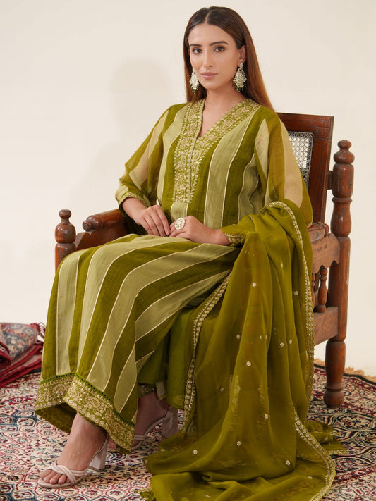 Poly Organza Woven Design Kurta With Trousers & Dupatta - Buy Best Ethnic Wear for Women & Girls | Daily Woman -