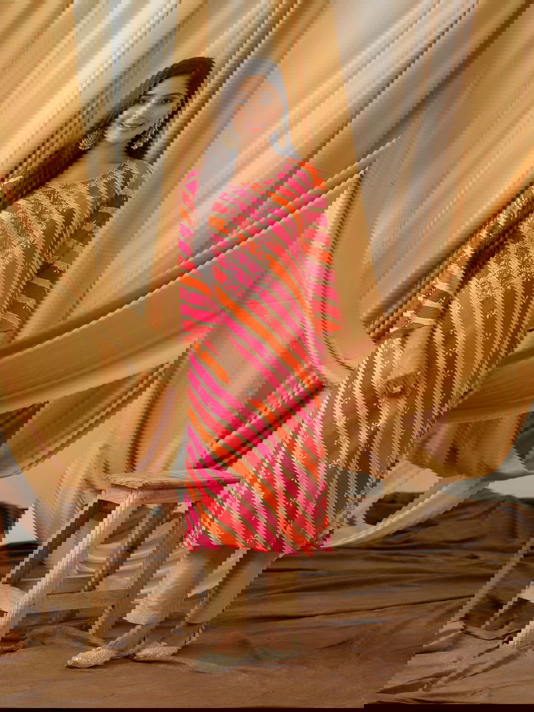 Rayon Lehriya Printed Round Neck Straight Kurta - Buy Best Ethnic Wear for Women & Girls | Daily Woman -