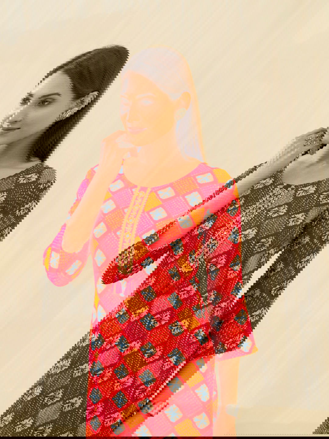 Red & Fashion Round Neck Printed and Kurtas - Buy Best Ethnic Wear for Women & Girls | Daily Woman -