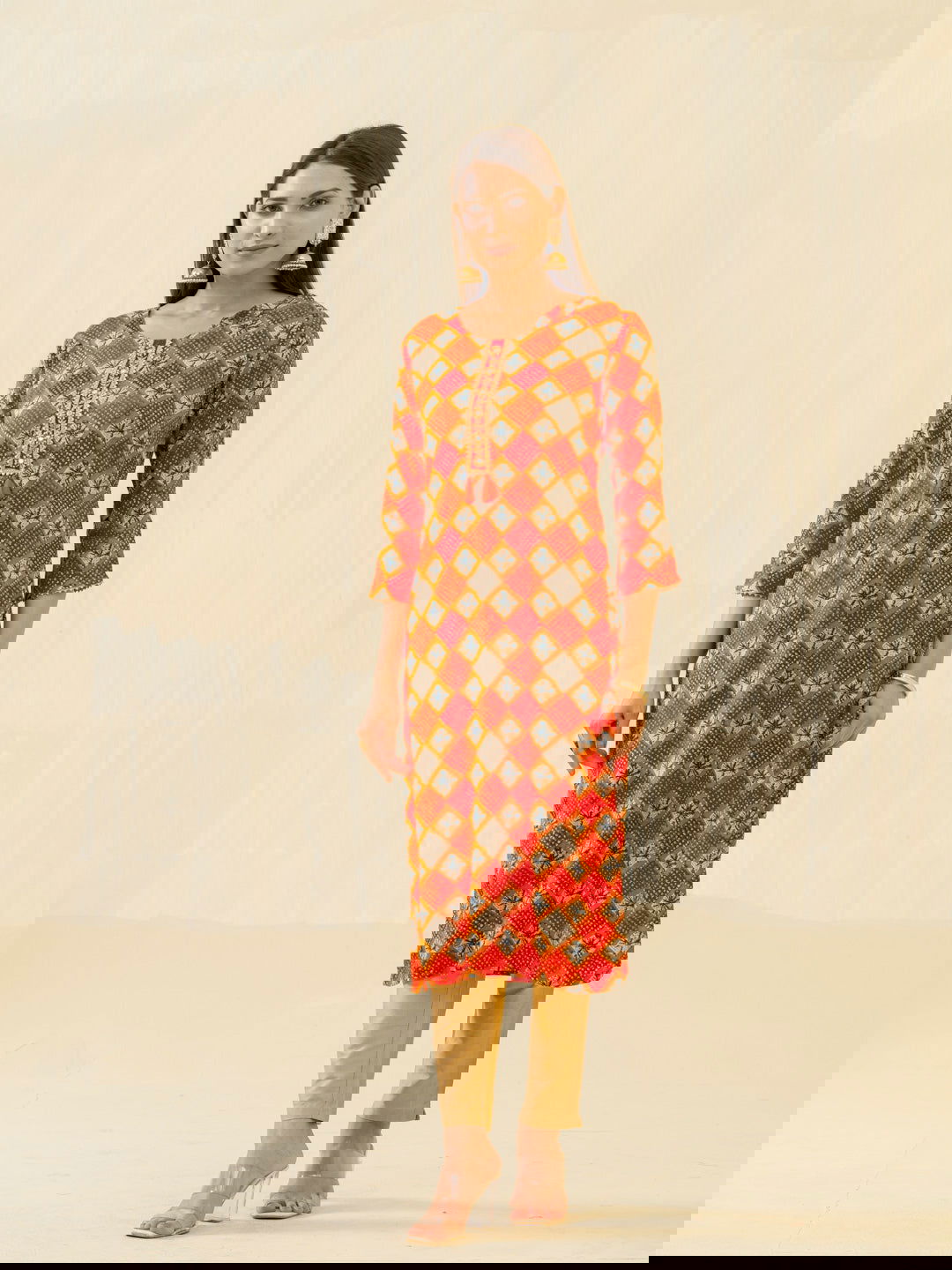 Red & Fashion Round Neck Printed and Kurtas - Buy Best Ethnic Wear for Women & Girls | Daily Woman -