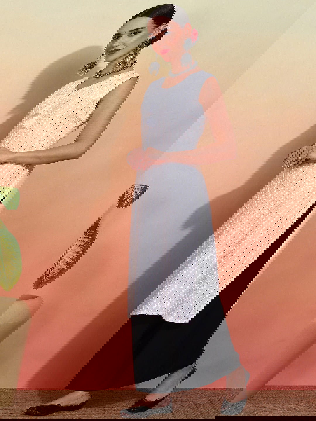 White Rayon Embroidered Straight Kurta - Buy Best Ethnic Wear for Women & Girls | Daily Woman -