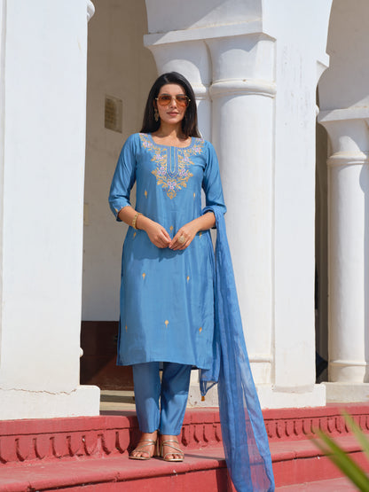 Embroidered Round Neck Straight Kurta & Trousers With Dupatta