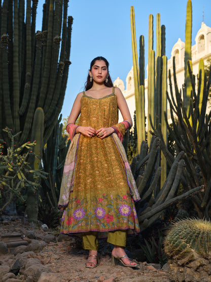 Women Floral Printed Tiered Mirror Work Kurta with Trousers & With Dupatta