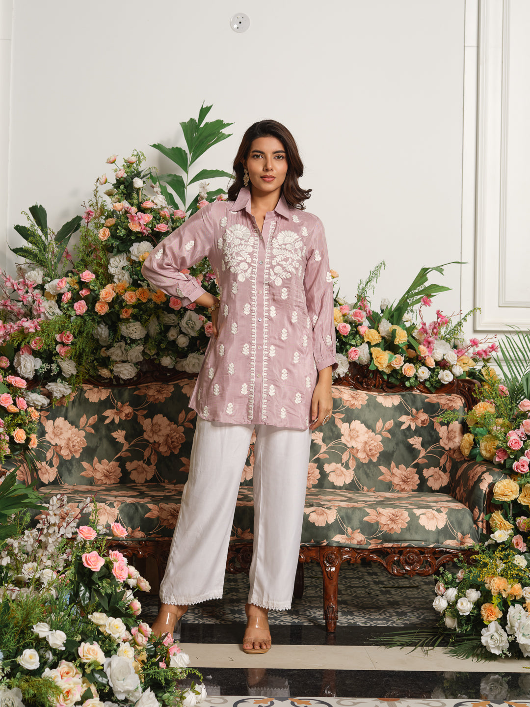 Embroidered Shirt Collar Kurta with Three-Quarter Sleeves