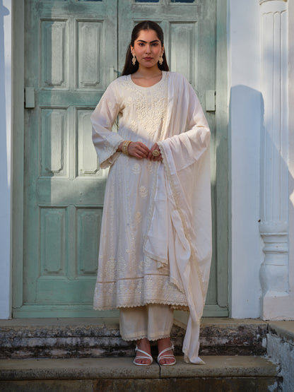 Embroidered Round Neck Kurta & Trousers Kurta Set