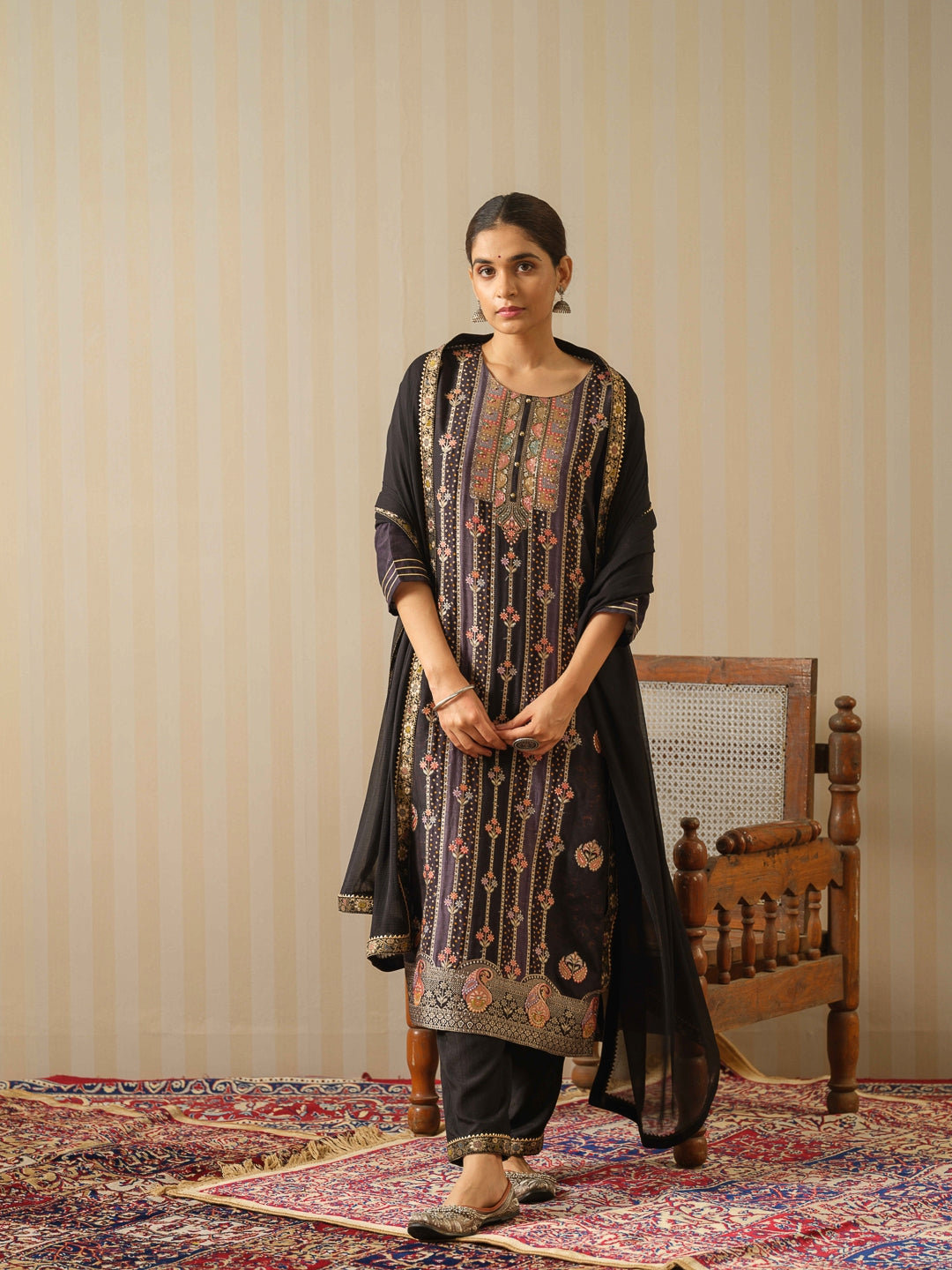 Ethnic Motif Printed Straight Kurta With Trouser & Dupatta
