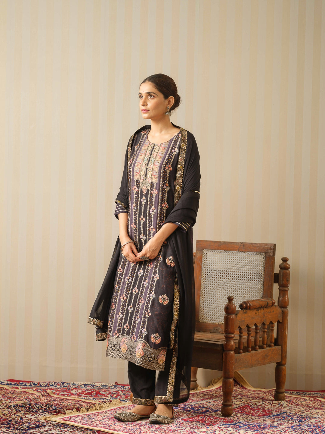 Ethnic Motif Printed Straight Kurta With Trouser & Dupatta