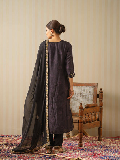 Ethnic Motif Printed Straight Kurta With Trouser & Dupatta