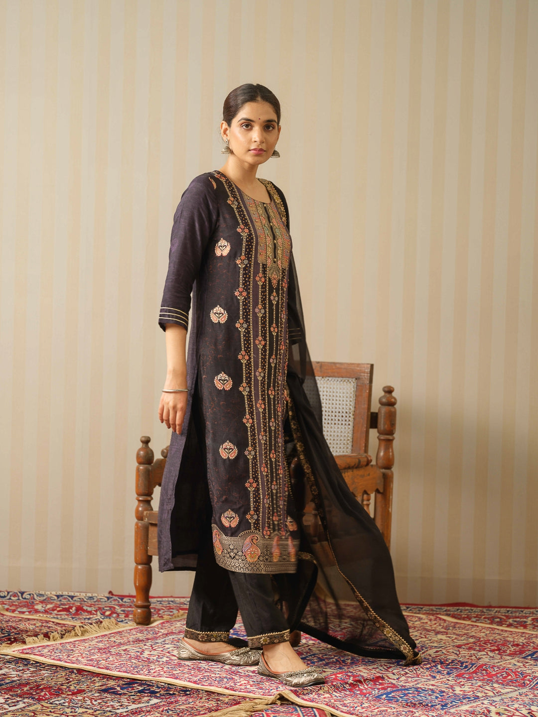 Ethnic Motif Printed Straight Kurta With Trouser & Dupatta