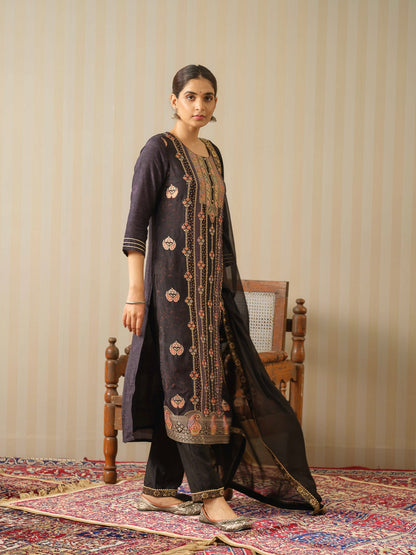 Ethnic Motif Printed Straight Kurta With Trouser & Dupatta