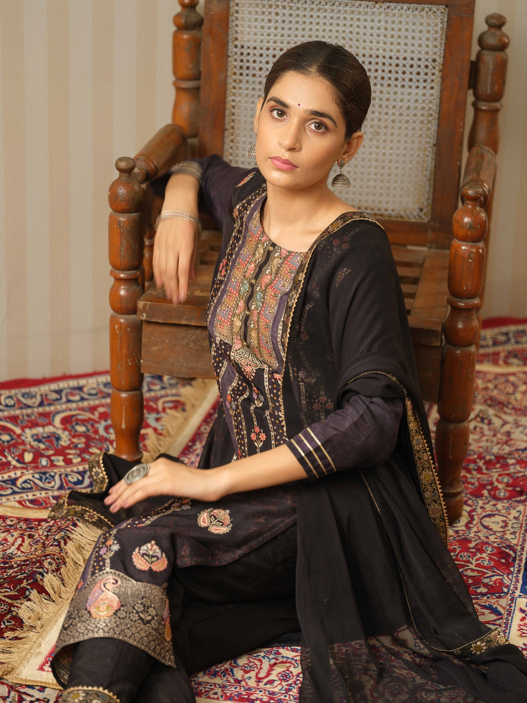 Ethnic Motif Printed Straight Kurta With Trouser & Dupatta