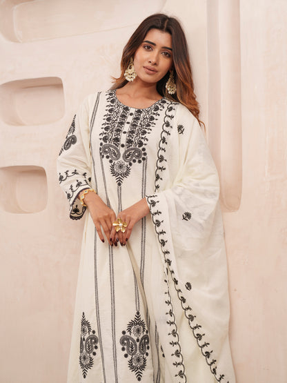 Elegant Embroidered Cotton Kurta Set