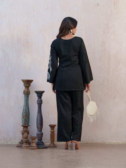 Floral Embroidered Thread Work V-Neck Tunic And Trousers