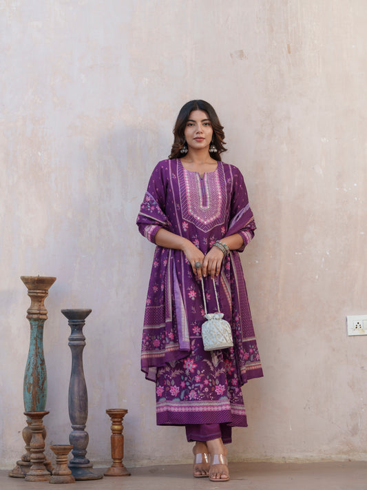 Floral Printed Straight Kurta With Trousers And Dupatta