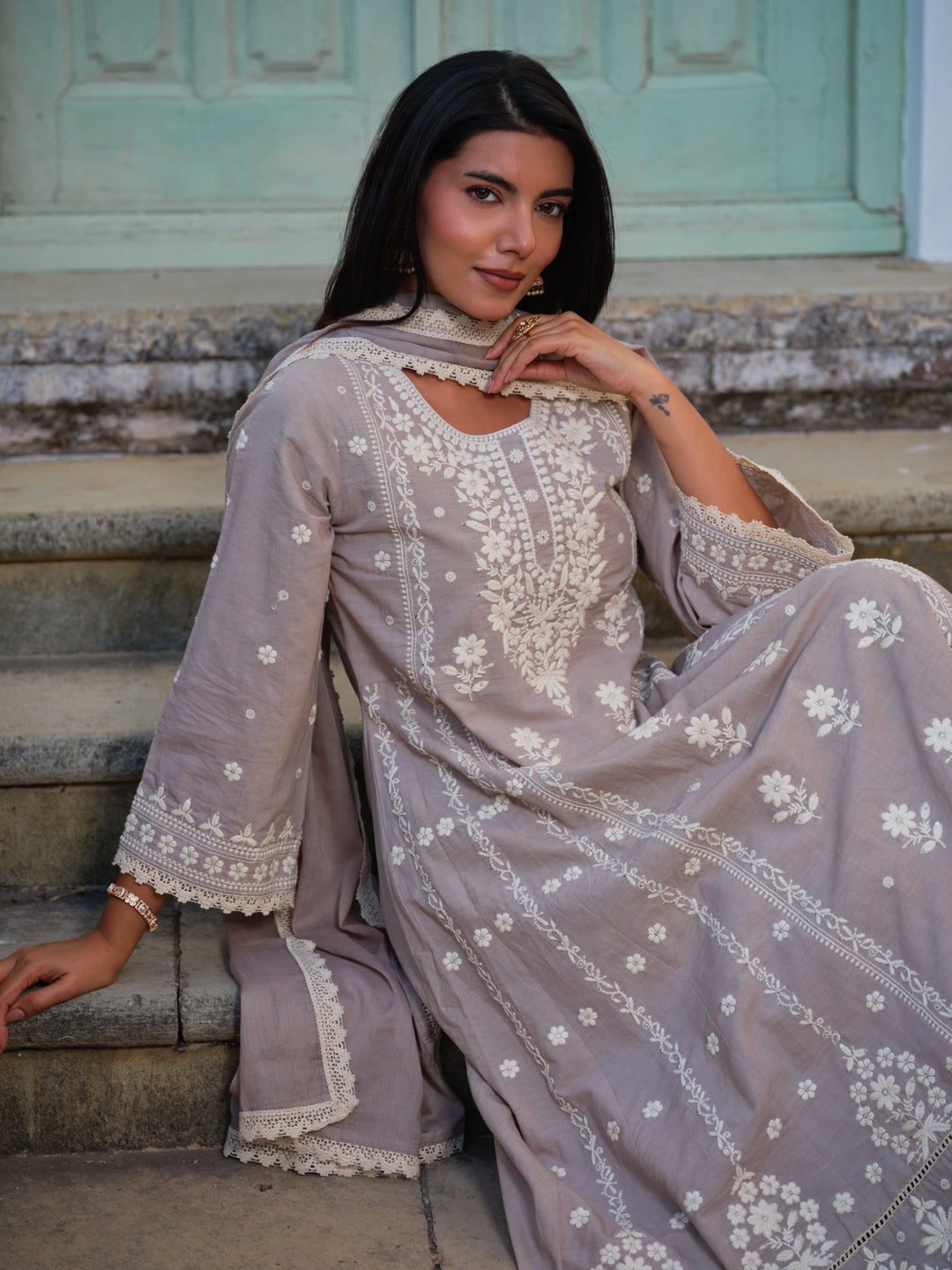 Embroidered Round Neck Kurta & Trousers Kurta Set