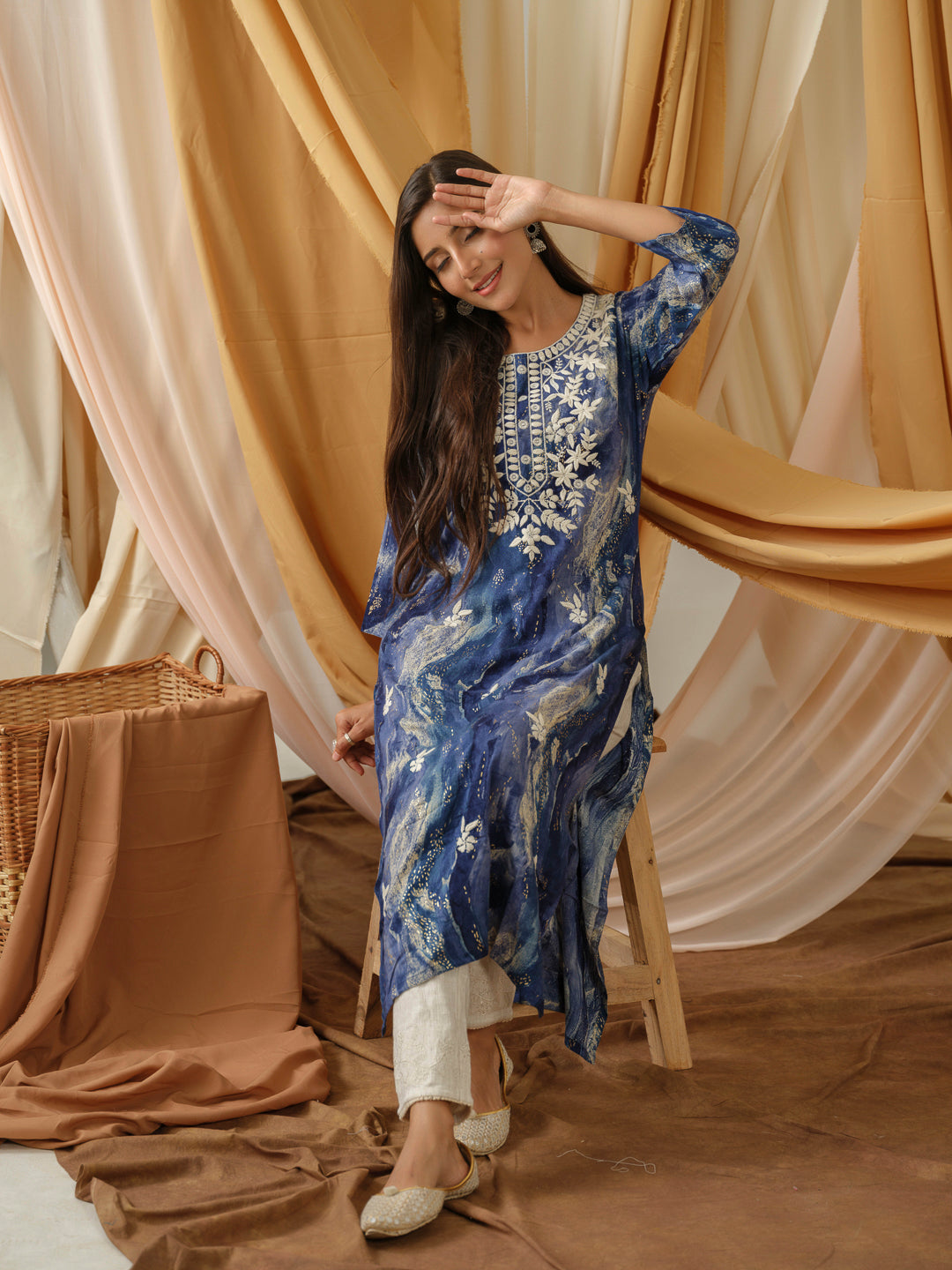 Pink Abstract Printed Straight Kurta