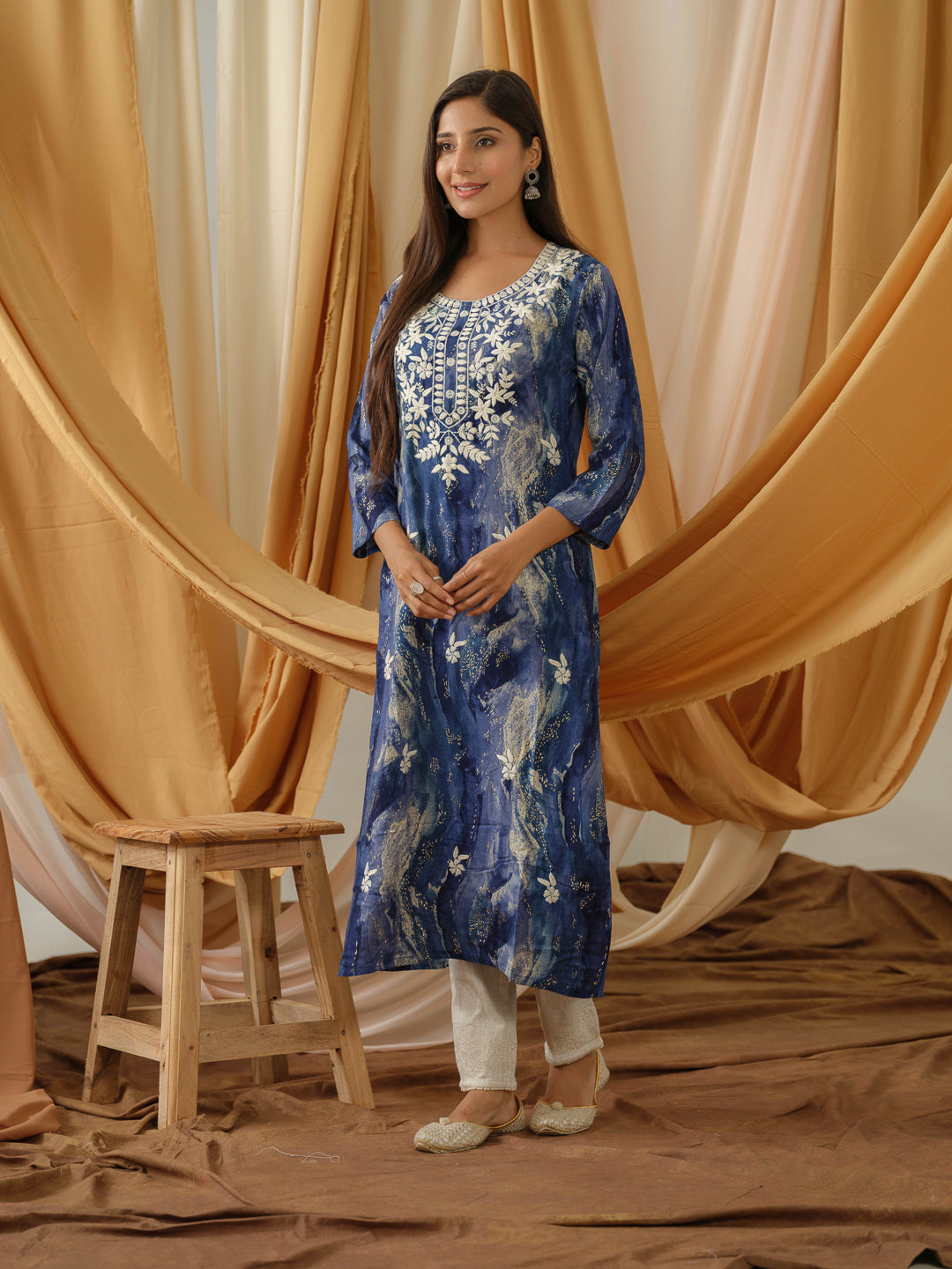 Rayon Navy-Blue Abstract Printed Straight Kurta