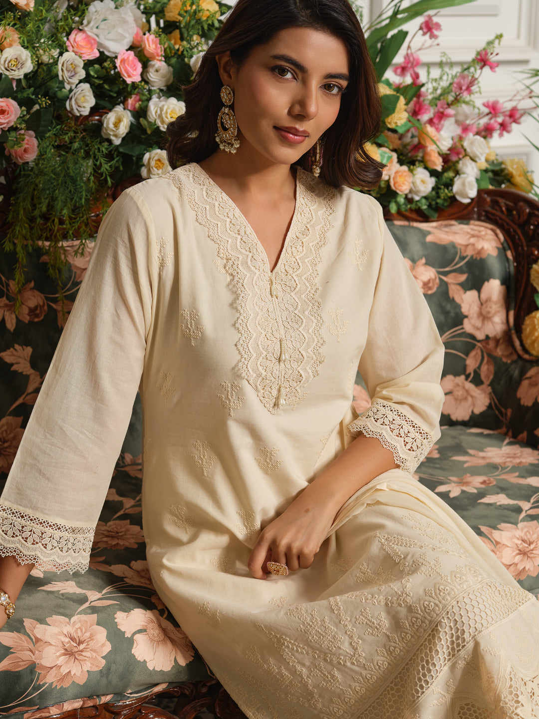 Embroidered Off-White V-Neck Kurta Set with Trousers & Dupatta