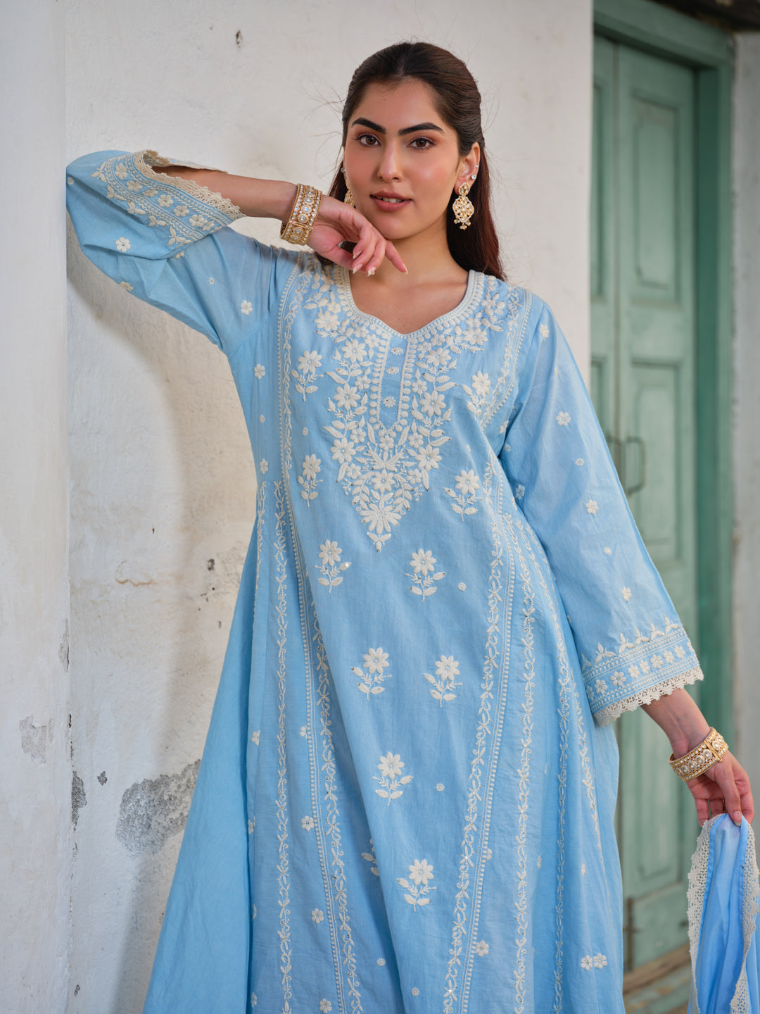 Embroidered Round Neck Kurta & Trousers Kurta Set