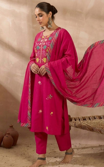 Embroidered Round Neck Kurta & Trousers With Dupatta